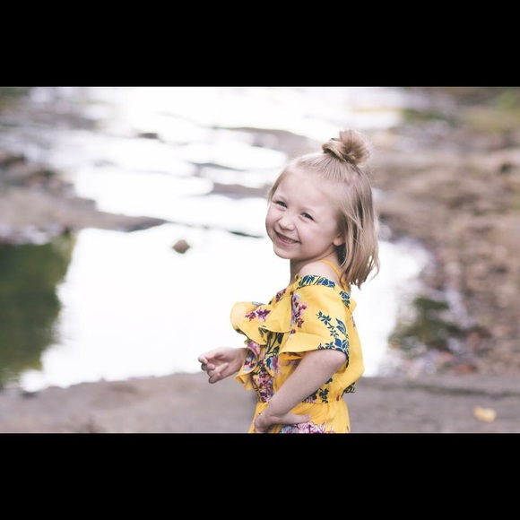 Meet your Posher, Sabrina - Picture 1 of 2